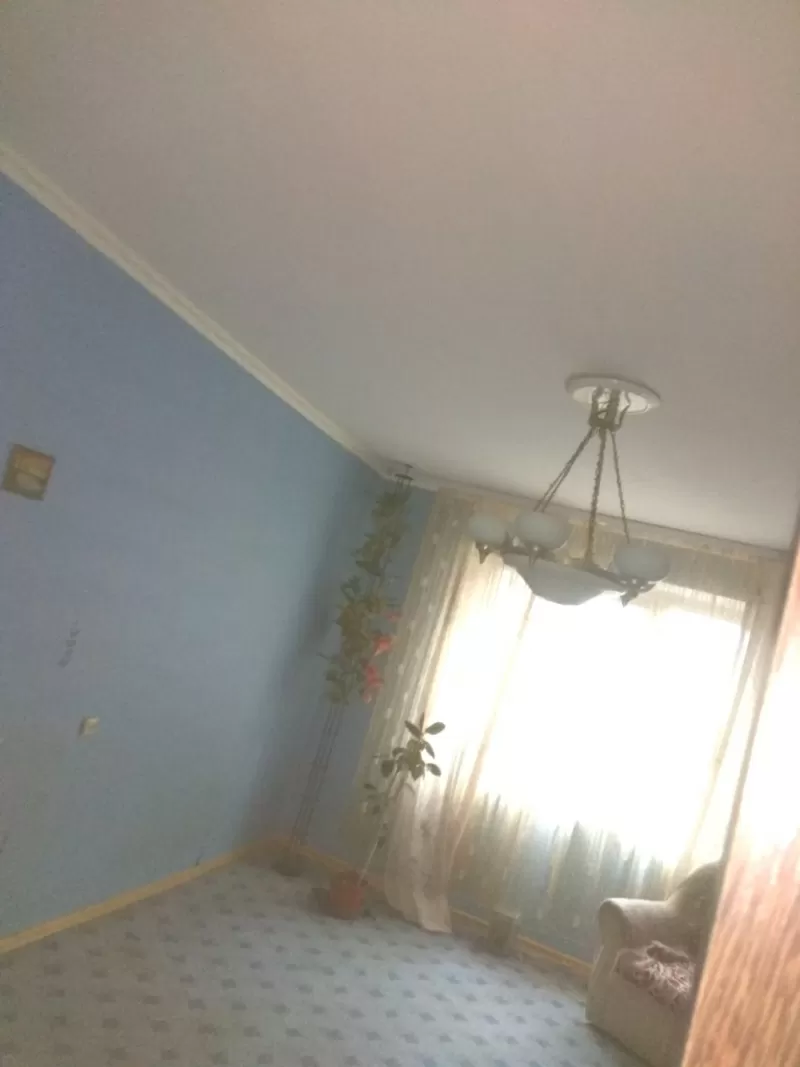 Б-р Приберезенский,   продается 1но комн. кв-ра 7