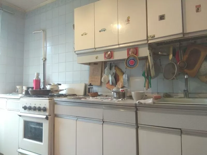3-х комн. кв-ра в кирпичном доме 63,  2 кв. м. ул. Крылова. 23400 уе 2