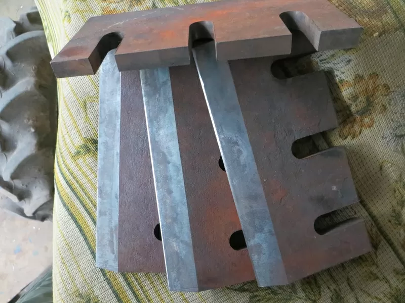 Предлагаем изготовление ножей-контрножей и прижимных пластин для дроби 5