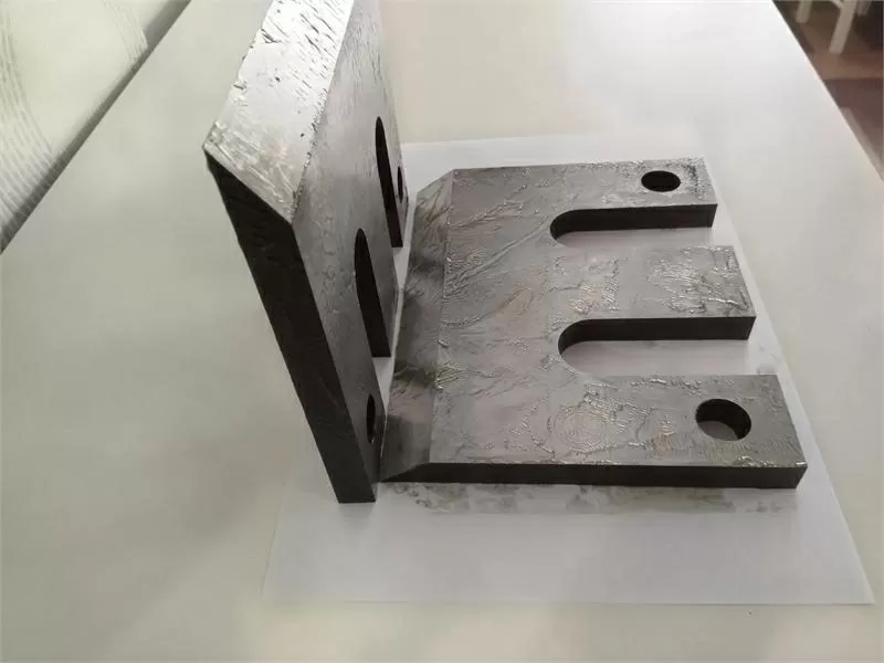 Предлагаем изготовление ножей-контрножей и прижимных пластин для дроби 3